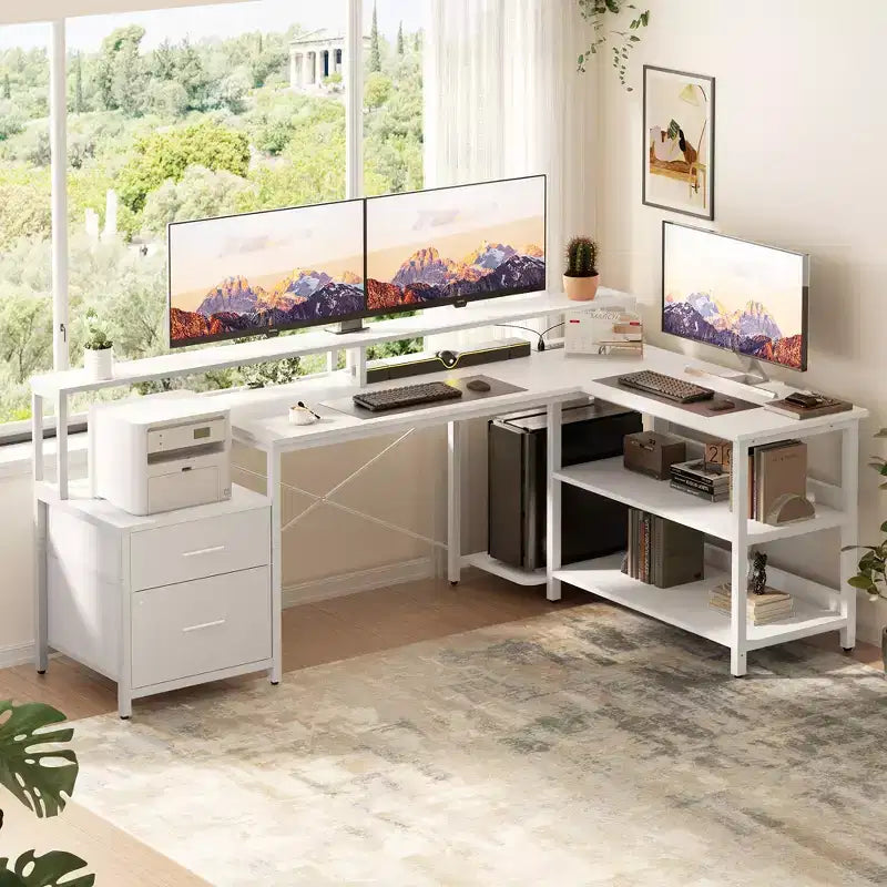 Klapptisch in L-Form fürs Büro mit Ladestation