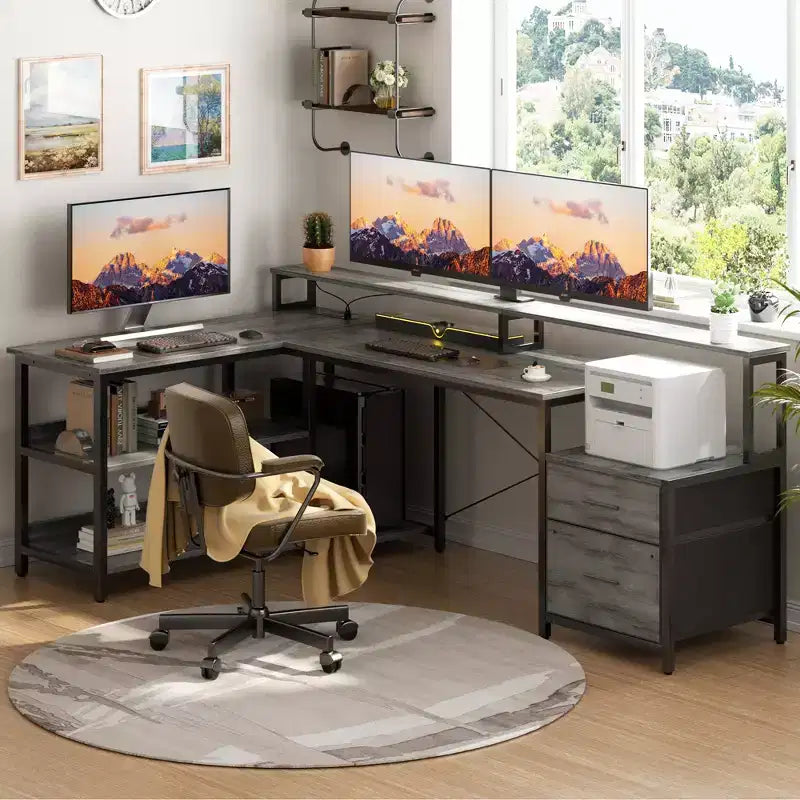 Klapptisch in L-Form fürs Büro mit Ladestation