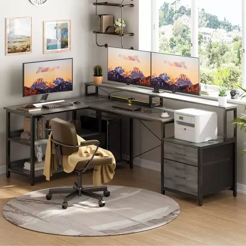 Klapptisch in L-Form fürs Büro mit Ladestation