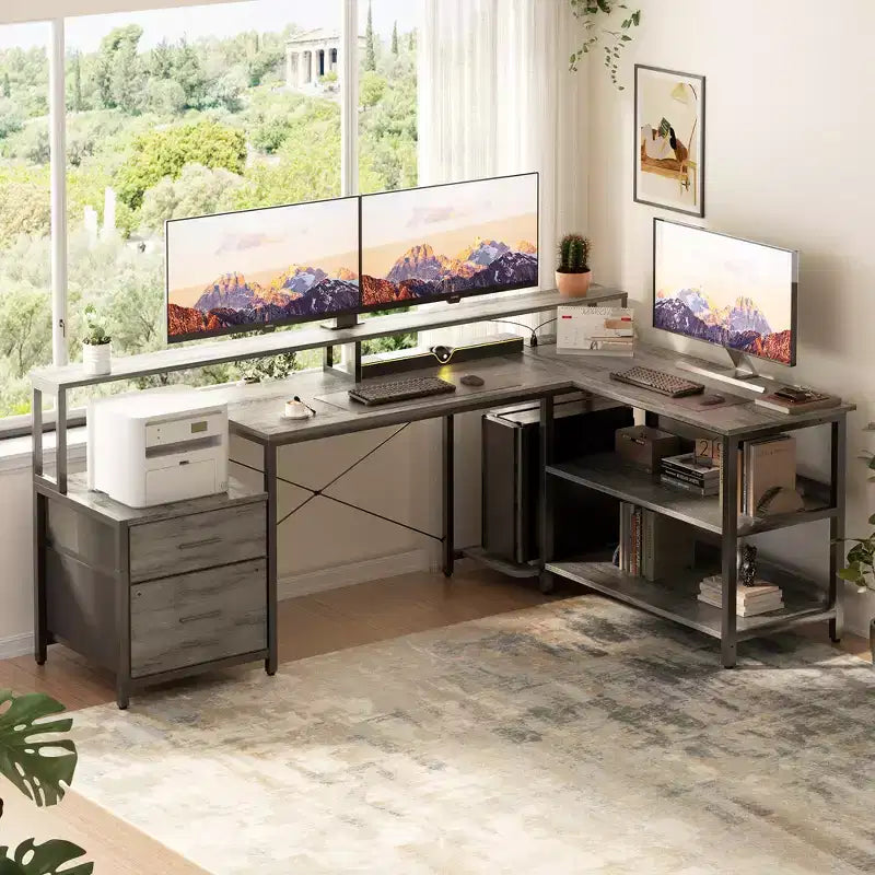 Klapptisch in L-Form fürs Büro mit Ladestation