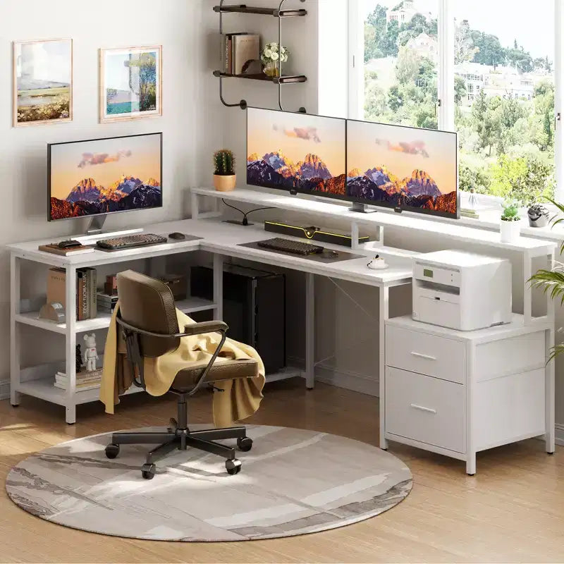 Klapptisch in L-Form fürs Büro mit Ladestation