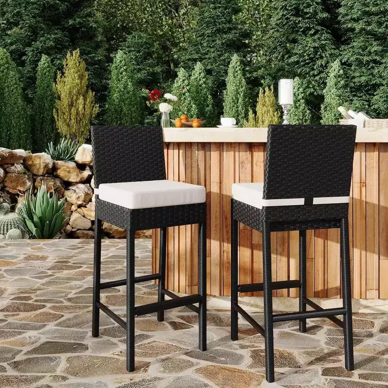 Outdoor-Barhocker-Set aus Rattan