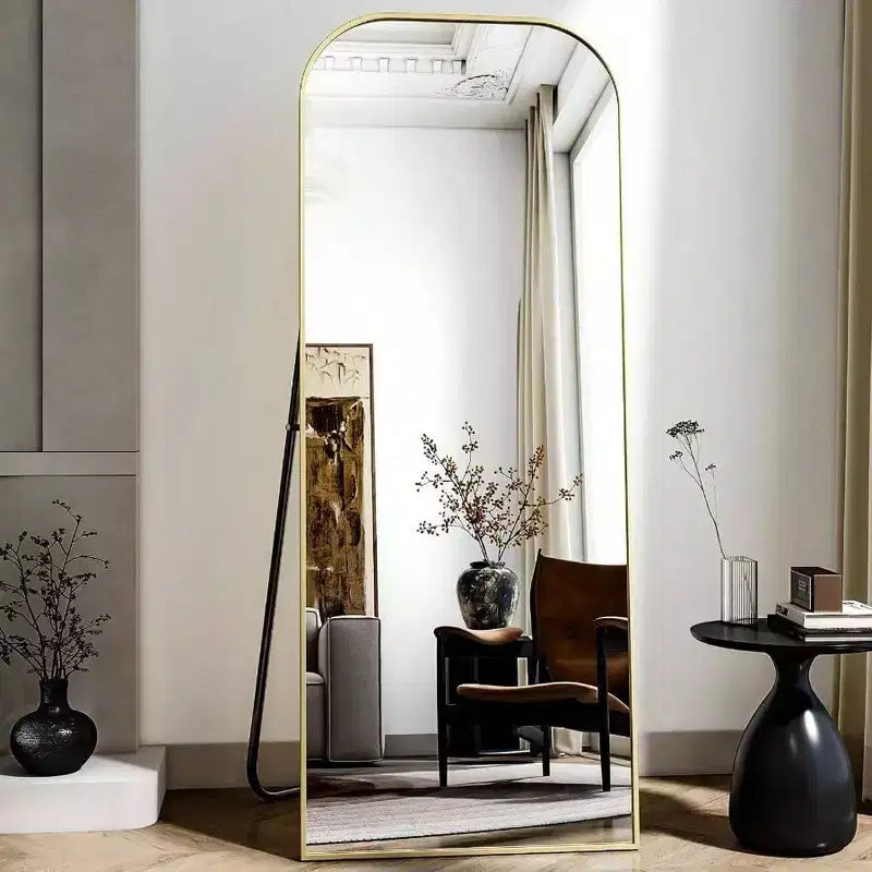 Miroir en pied de style moderne