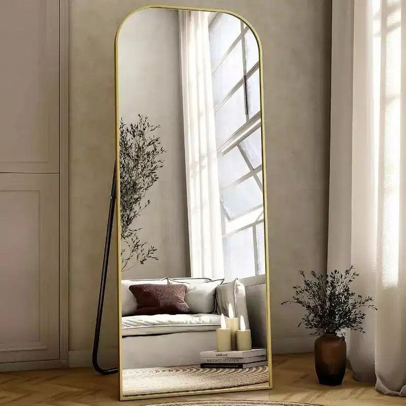 Miroir en pied de style moderne