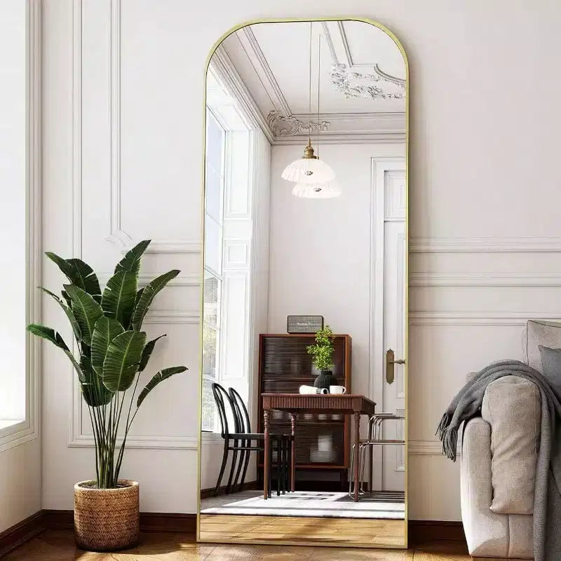 Miroir en pied de style moderne