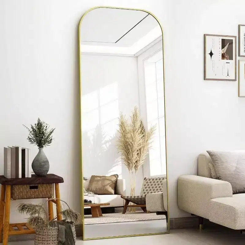 Miroir en pied de style moderne