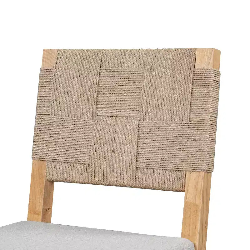 Tabouret de bar en hévéa avec assise tressée en rotin