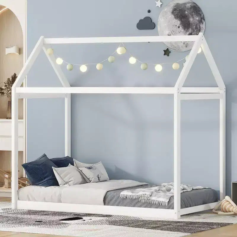 Cadre de lit cabane en bois avec toit